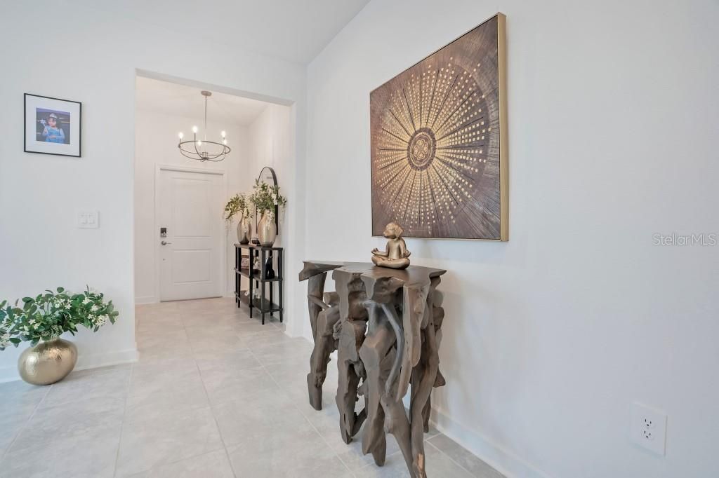 Image 4 of property listing at 5223 DAGENHAM DRIVE, Davenport, FL 33837