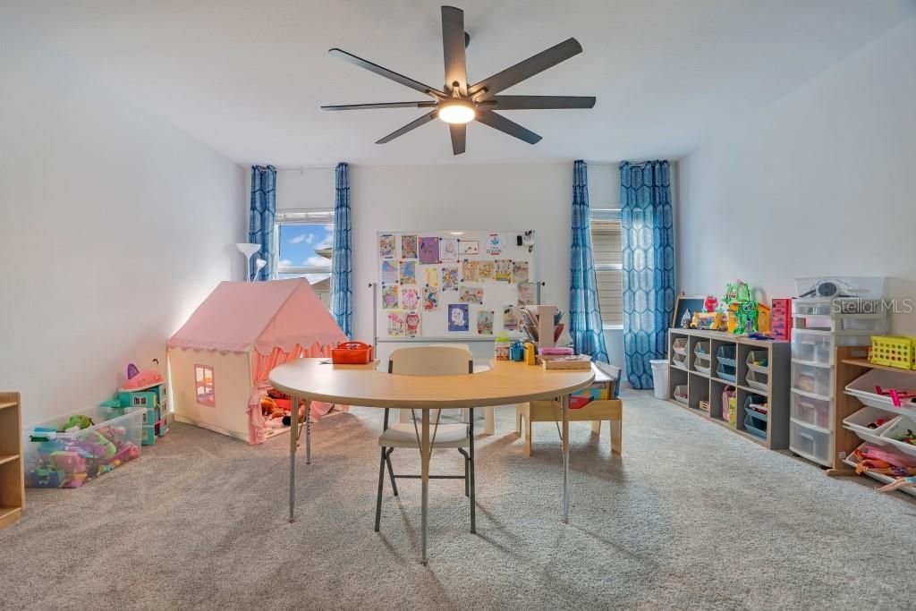 Image 31 of property listing at 5223 DAGENHAM DRIVE, Davenport, FL 33837