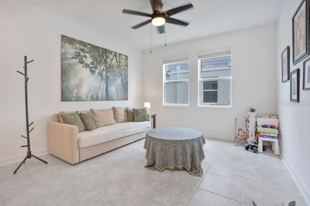 Image 5 of property listing at 5223 DAGENHAM DRIVE, Davenport, FL 33837