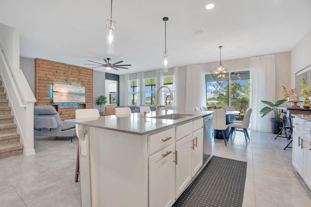 Image 10 of property listing at 5223 DAGENHAM DRIVE, Davenport, FL 33837