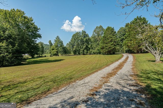 56 Napoleon Lane, Tiger, GA 30576