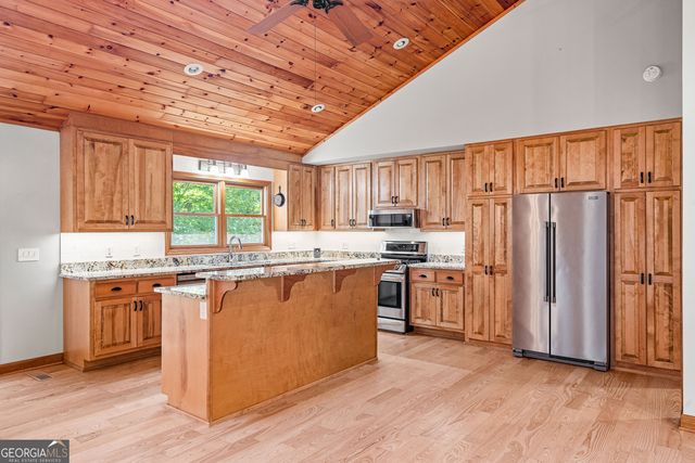 56 Napoleon Lane, Tiger, GA 30576
