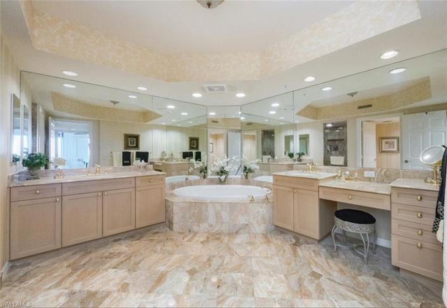 7575 Pelican Bay BLVD # 807, Naples, FL 34108