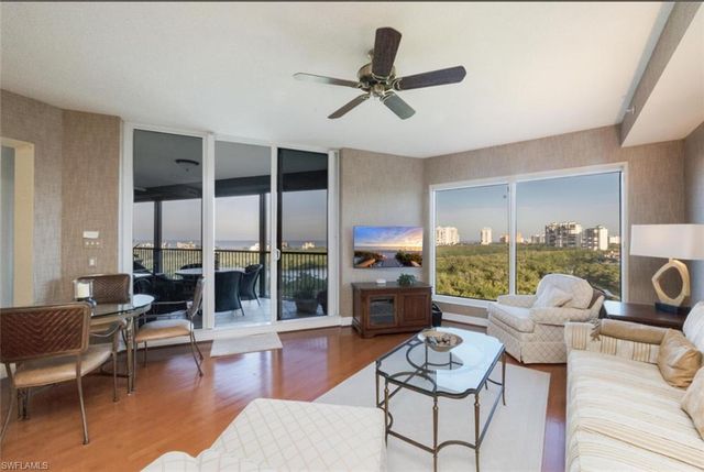 7575 Pelican Bay BLVD # 807, Naples, FL 34108