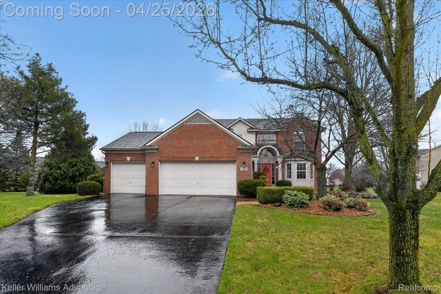 721 Remington Court, Commerce Charter Township, MI 48382