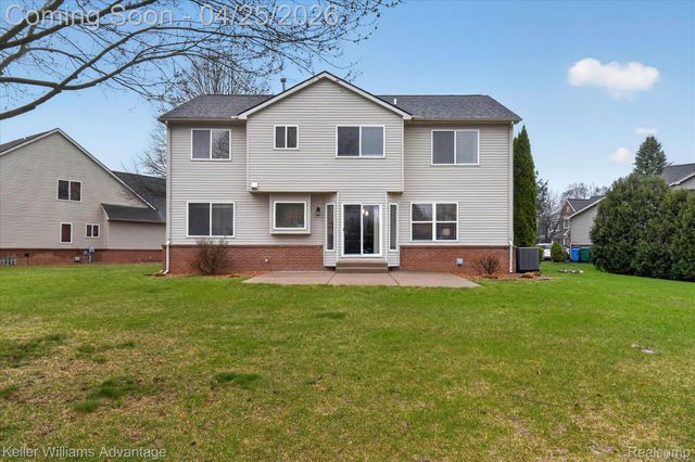 721 Remington Court, Commerce Charter Township, MI 48382