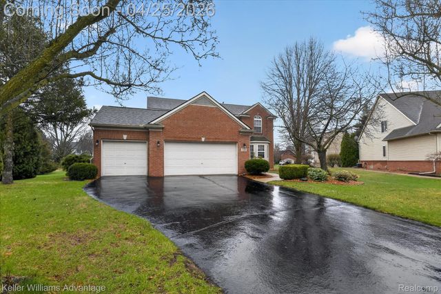 721 Remington Court, Commerce Charter Township, MI 48382