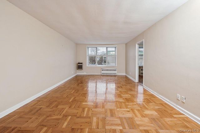 1 Oakridge Place 1G, Eastchester, NY 10709