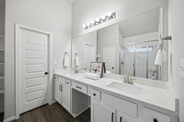 14603 Rain Tree Drive, Mont Belvieu, TX 77523