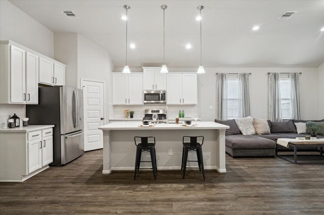 14603 Rain Tree Drive, Mont Belvieu, TX 77523