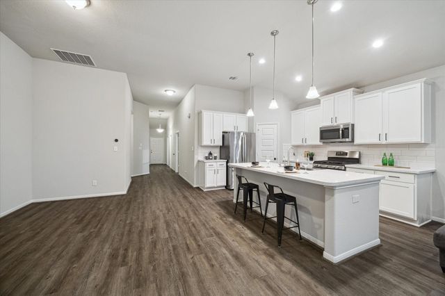 14603 Rain Tree Drive, Mont Belvieu, TX 77523