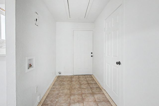 122 W 11th Street, Irving, TX 75060