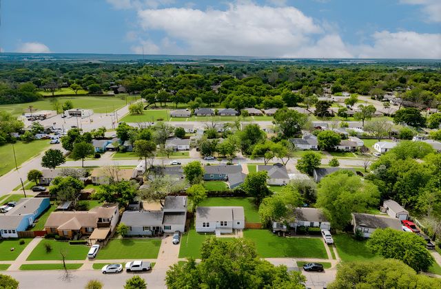 122 W 11th Street, Irving, TX 75060