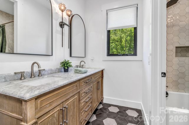 108 Poplar Green Way, Asheville, NC 28806