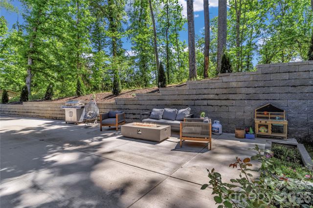 108 Poplar Green Way, Asheville, NC 28806