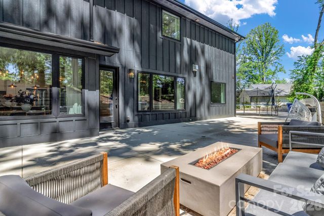 108 Poplar Green Way, Asheville, NC 28806