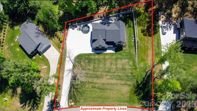 108 Poplar Green Way, Asheville, NC 28806