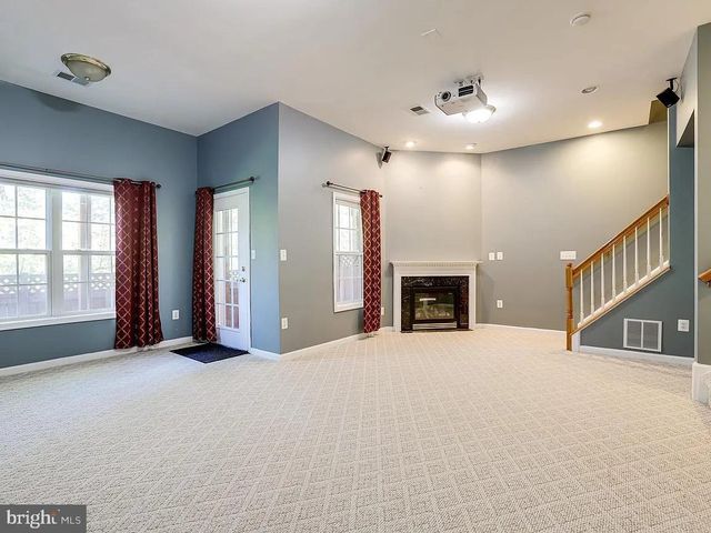 13642 CEDAR RUN LN, Herndon, VA 20171