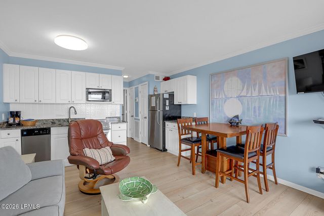 40 Folly Field Rd Apt A325, Hilton Head Island, SC 29928