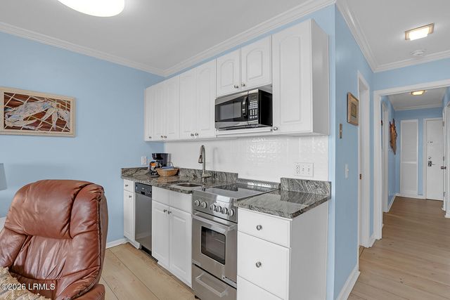 40 Folly Field Rd Apt A325, Hilton Head Island, SC 29928