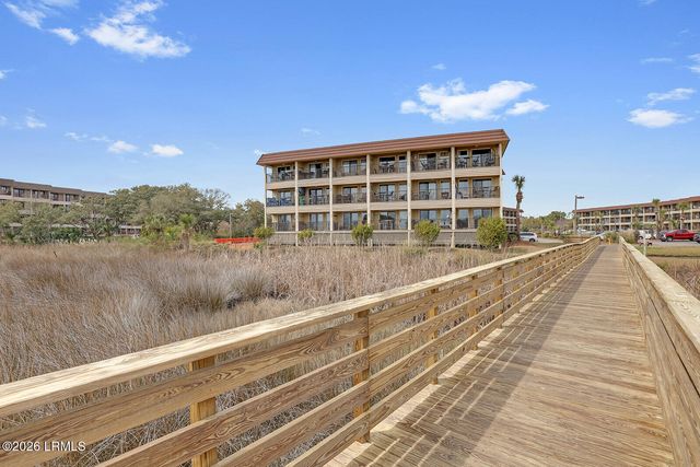 40 Folly Field Rd Apt A325, Hilton Head Island, SC 29928