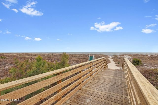 40 Folly Field Rd Apt A325, Hilton Head Island, SC 29928