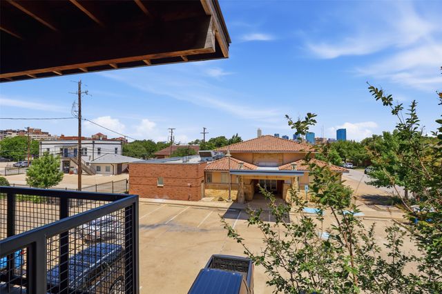 928 Lipscomb Street 204, Fort Worth, TX 76104