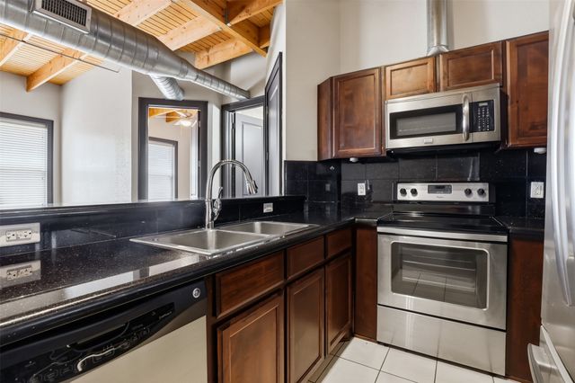 928 Lipscomb Street 204, Fort Worth, TX 76104