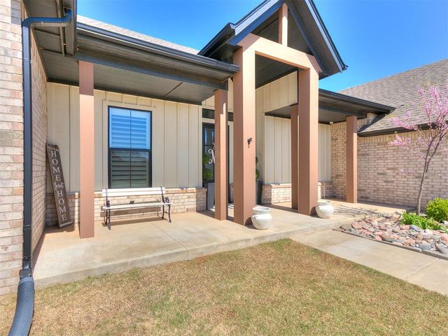 4820 Mustang Park Boulevard, Mustang, OK 73064