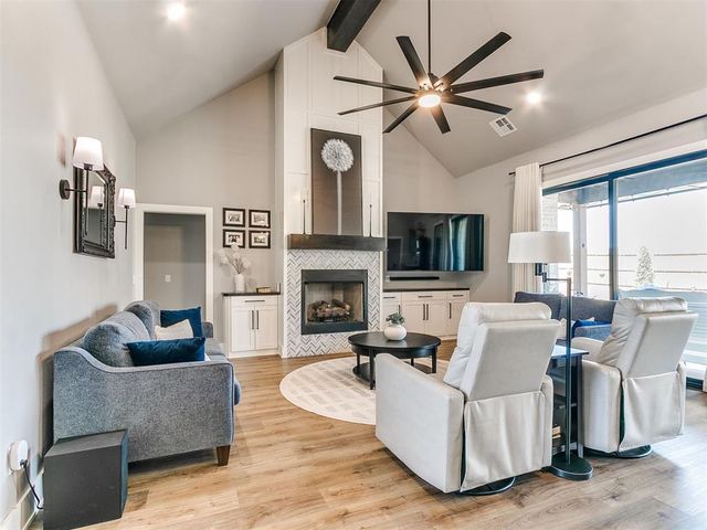 4820 Mustang Park Boulevard, Mustang, OK 73064