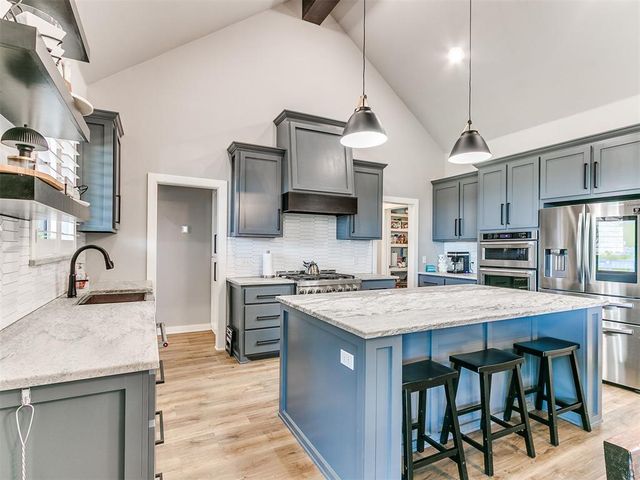 4820 Mustang Park Boulevard, Mustang, OK 73064