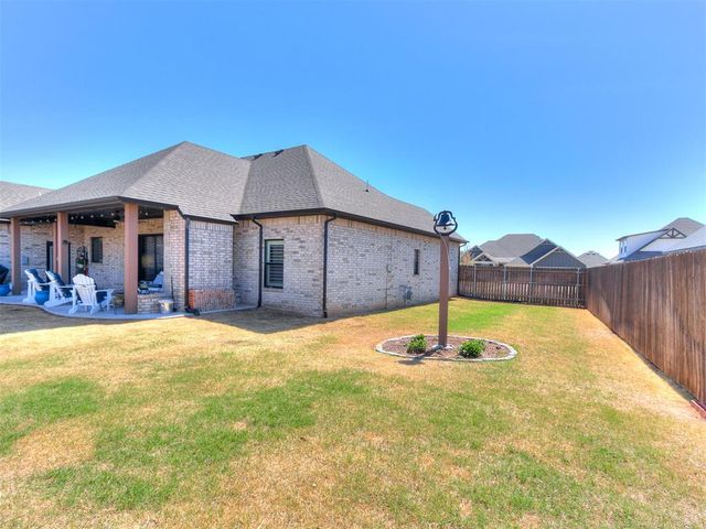 4820 Mustang Park Boulevard, Mustang, OK 73064