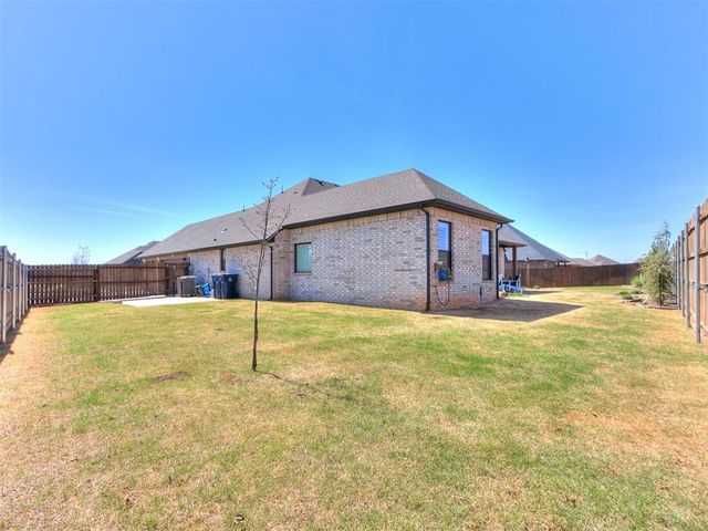 4820 Mustang Park Boulevard, Mustang, OK 73064
