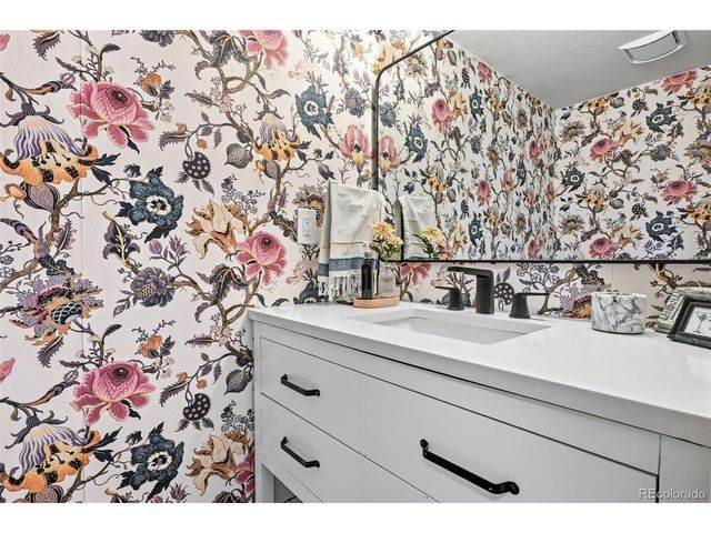 9395 Princeton Cir, Highlands Ranch, CO 80130