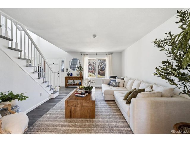 9395 Princeton Cir, Highlands Ranch, CO 80130