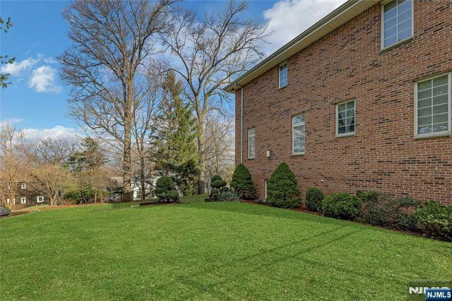 411 Fairway Drive, Leonia, NJ 07605