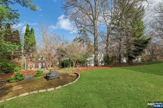 411 Fairway Drive, Leonia, NJ 07605