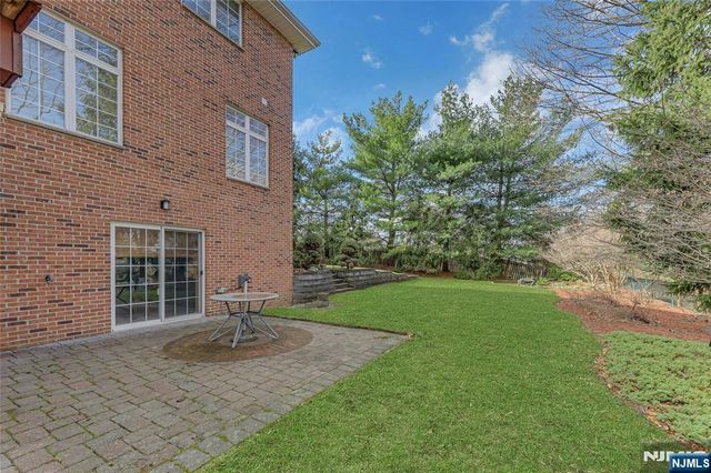 411 Fairway Drive, Leonia, NJ 07605