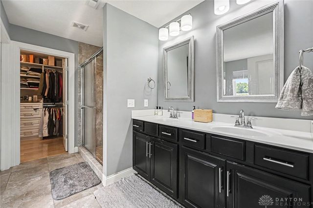 1350 Clydesdale Court, Washington Twp, OH 45458
