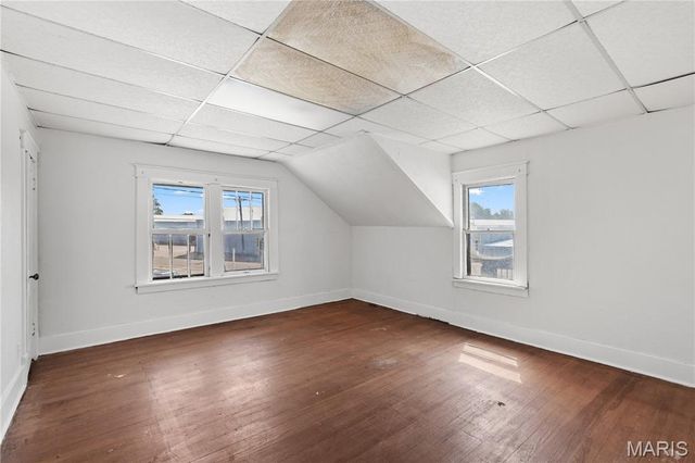 209 W Saint Louis Avenue, East Alton, IL 62024