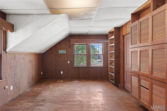 209 W Saint Louis Avenue, East Alton, IL 62024