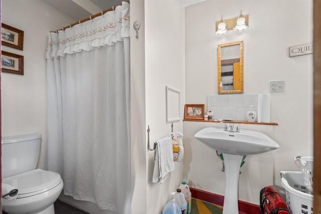 447 Center Road, Hillsborough, NH 03244