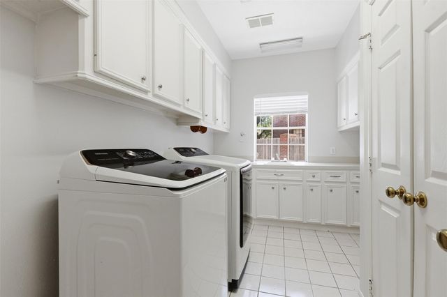 7006 Centre Grove Drive, Houston, TX 77069