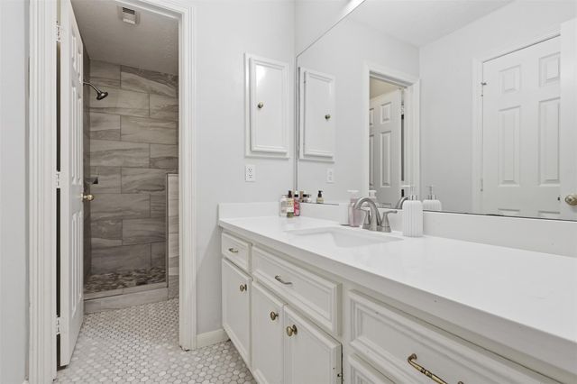 7006 Centre Grove Drive, Houston, TX 77069