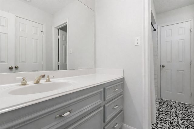 7006 Centre Grove Drive, Houston, TX 77069