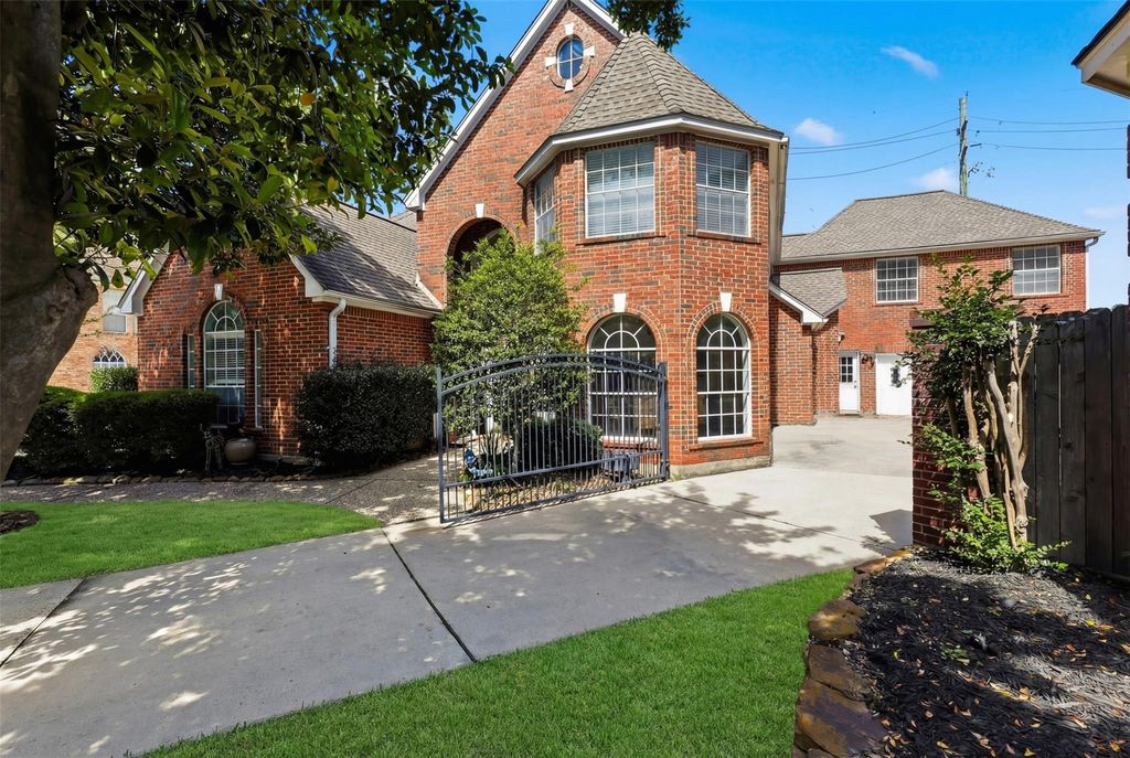 7006 Centre Grove Drive, Houston, TX 77069