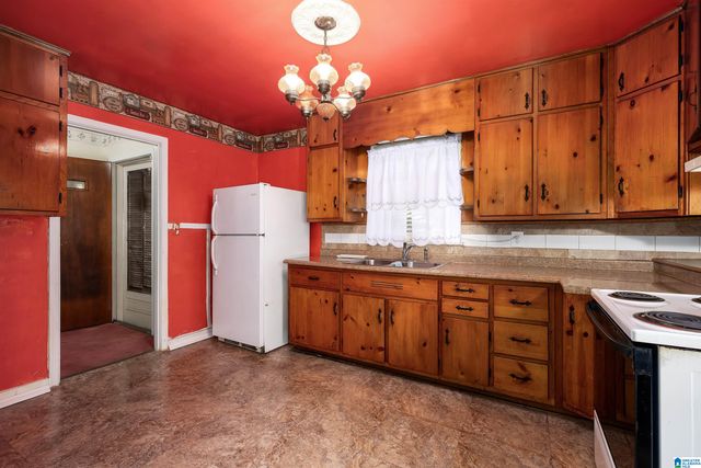 1505 17TH STREET SW, Birmingham, AL 35211