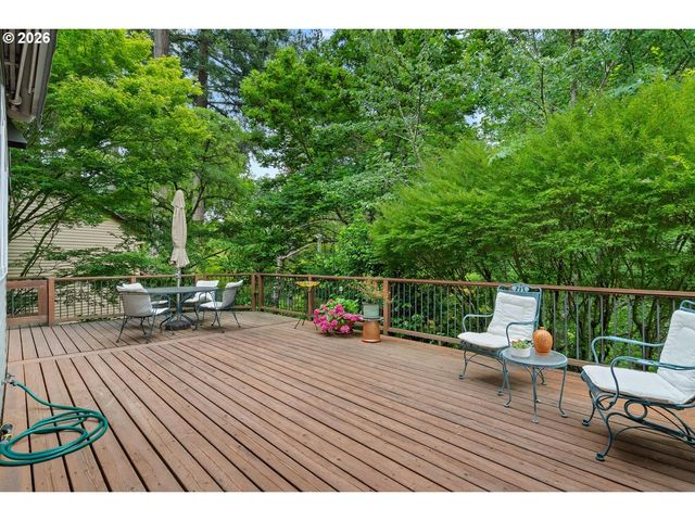 6576 Sw BOUNDARY St, Portland, OR 97225