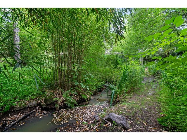6576 Sw BOUNDARY St, Portland, OR 97225