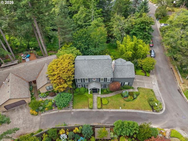 6576 Sw BOUNDARY St, Portland, OR 97225